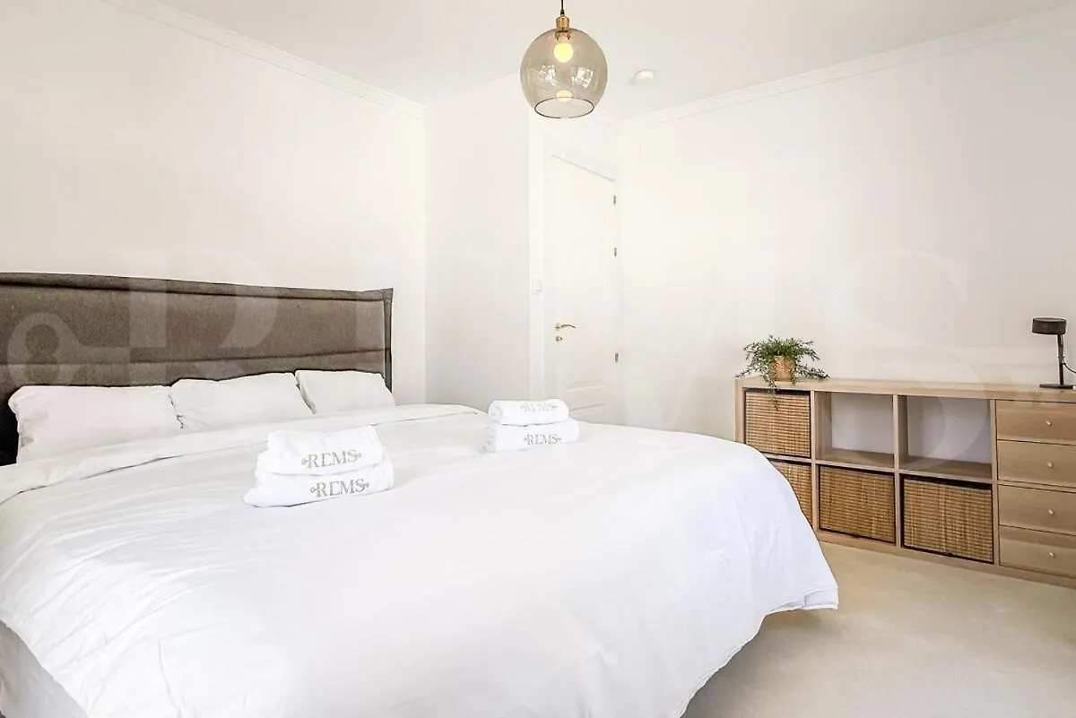 Chic Villa With Pool, Garden And Parking Rems Fuengirola